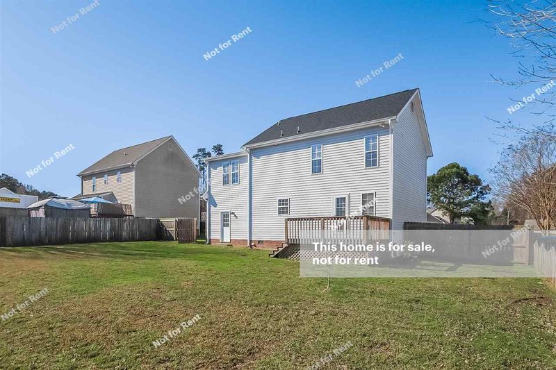 104 N Lintel Dr, Fuquay Varina, NC 27526