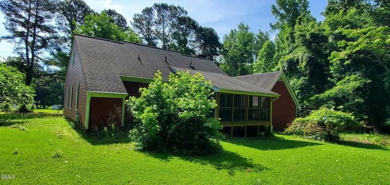104 Long St, Fuquay Varina, NC 27526