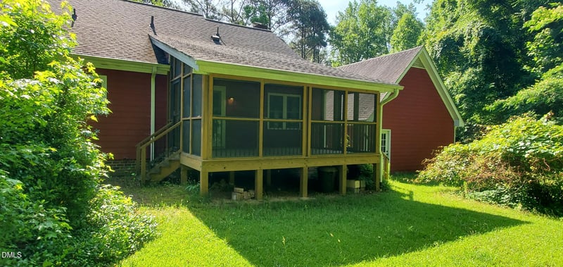 104 Long St, Fuquay Varina, NC 27526