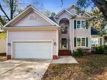 104 Longbridge Dr, Cary, NC 27518