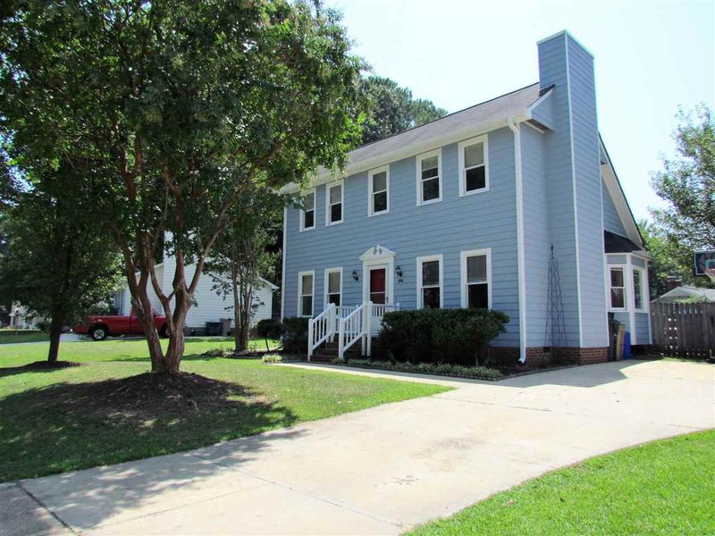 104 Longneedle Ct, Raleigh, NC 27603
