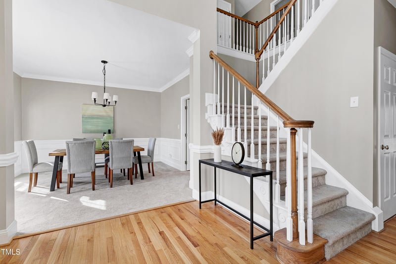 104 Longstock Ct, Cary, NC 27513