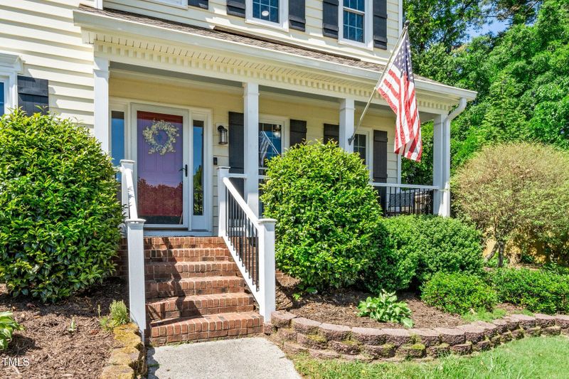 104 Ludstone Ct, Cary, NC 27513