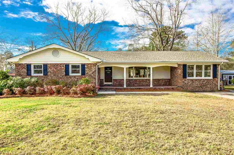 104 Maple Dr, Smithfield, NC 27577