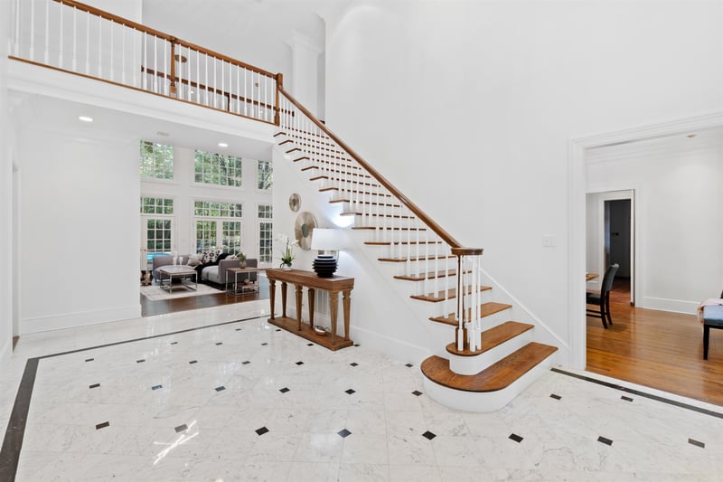 104 Marseille Pl, Cary, NC 27511