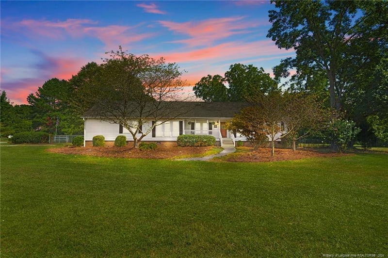 104 Mary Emma Ln, Sanford, NC 27330
