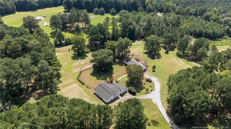 104 Mary Emma Ln, Sanford, NC 27330