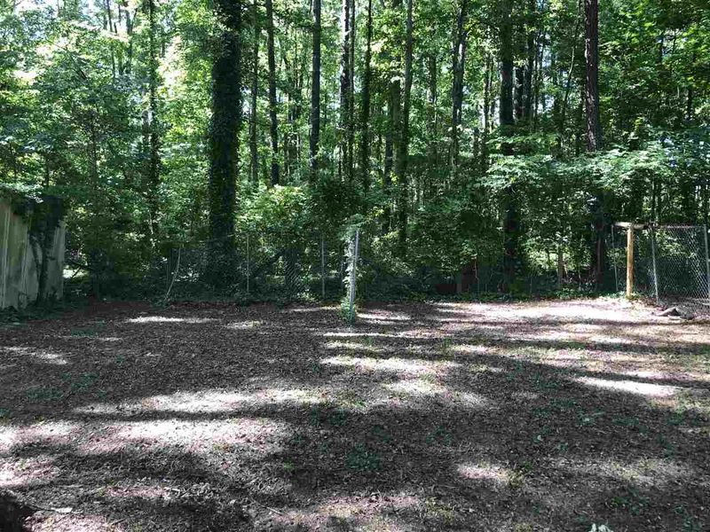 104 Meadow Dr, Cary, NC 27511