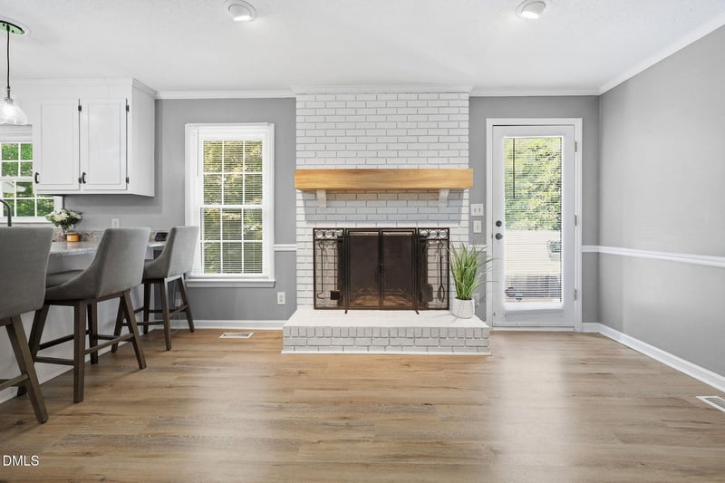 104 Meadow Ln, Zebulon, NC 27597