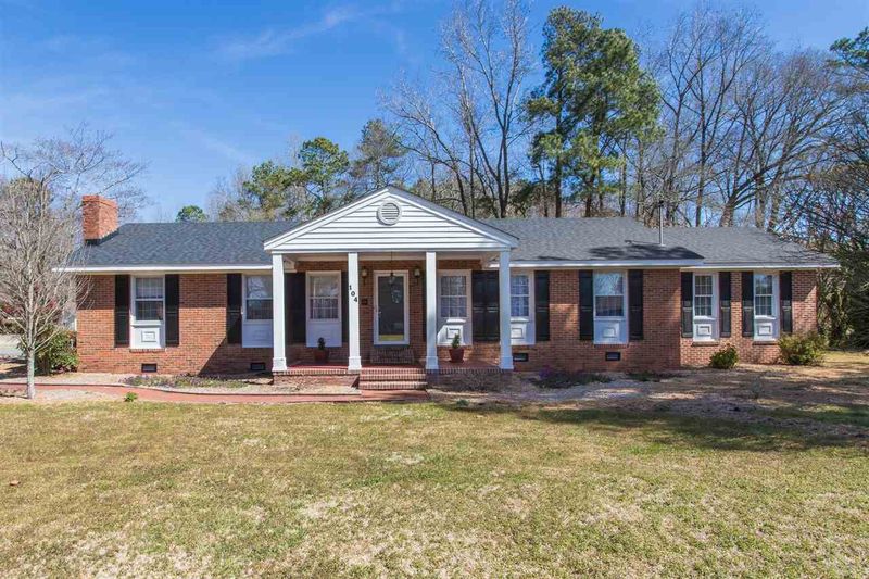 104 Milton Dr, Smithfield, NC 27577
