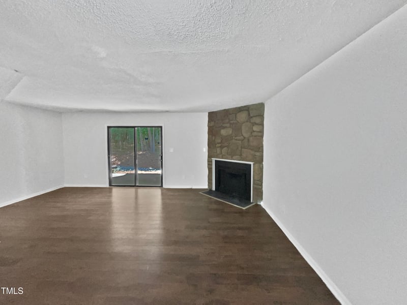 104 Mossbark Ln, Chapel Hill, NC 27514