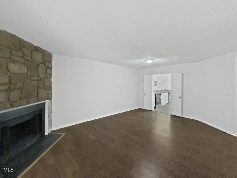 104 Mossbark Ln, Chapel Hill, NC 27514
