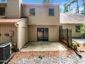 104 Mossbark Ln, Chapel Hill, NC 27514