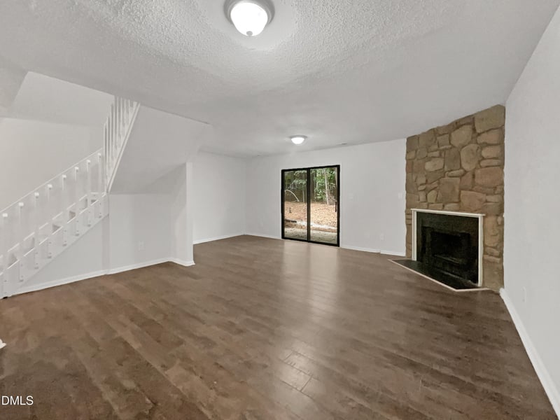 104 Mossbark Ln, Chapel Hill, NC 27514