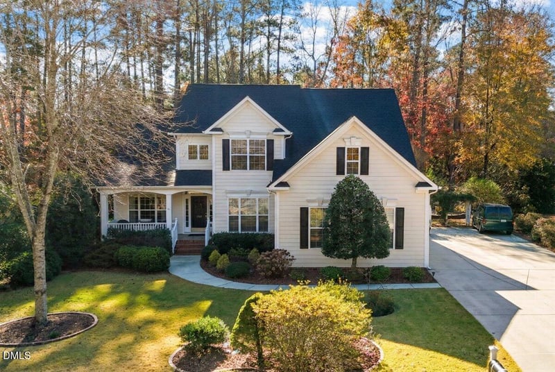 104 Natchez Ct, Cary, NC 27519