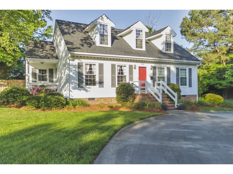104 Neese Dr, Burlington, NC 27215