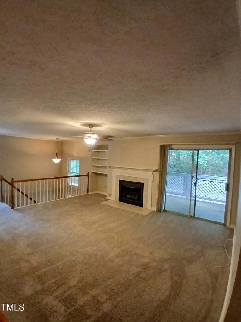 104 Oak Hollow Ct, Raleigh, NC 27613