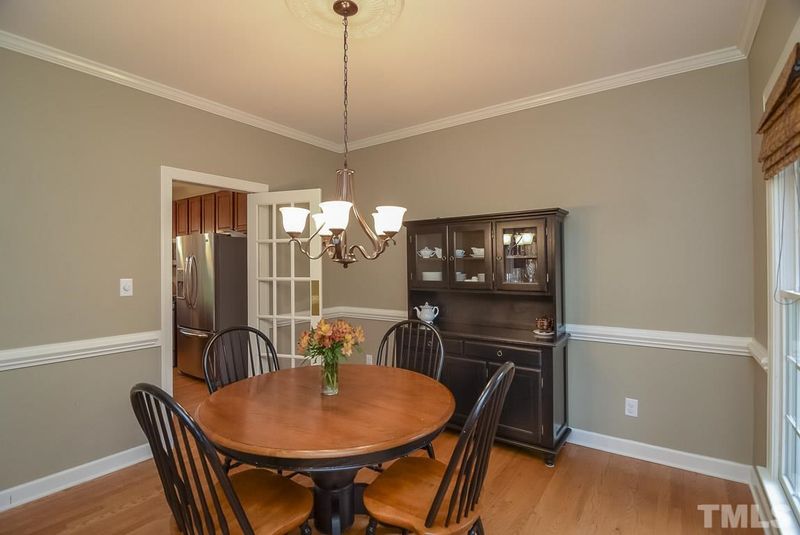 104 Oak Pine Dr, Apex, NC 27502