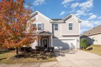 104 Oak Rise Ln, Fuquay Varina, NC 27526
