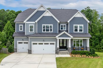 104 Obsidian Dr, Holly Springs, NC 27540