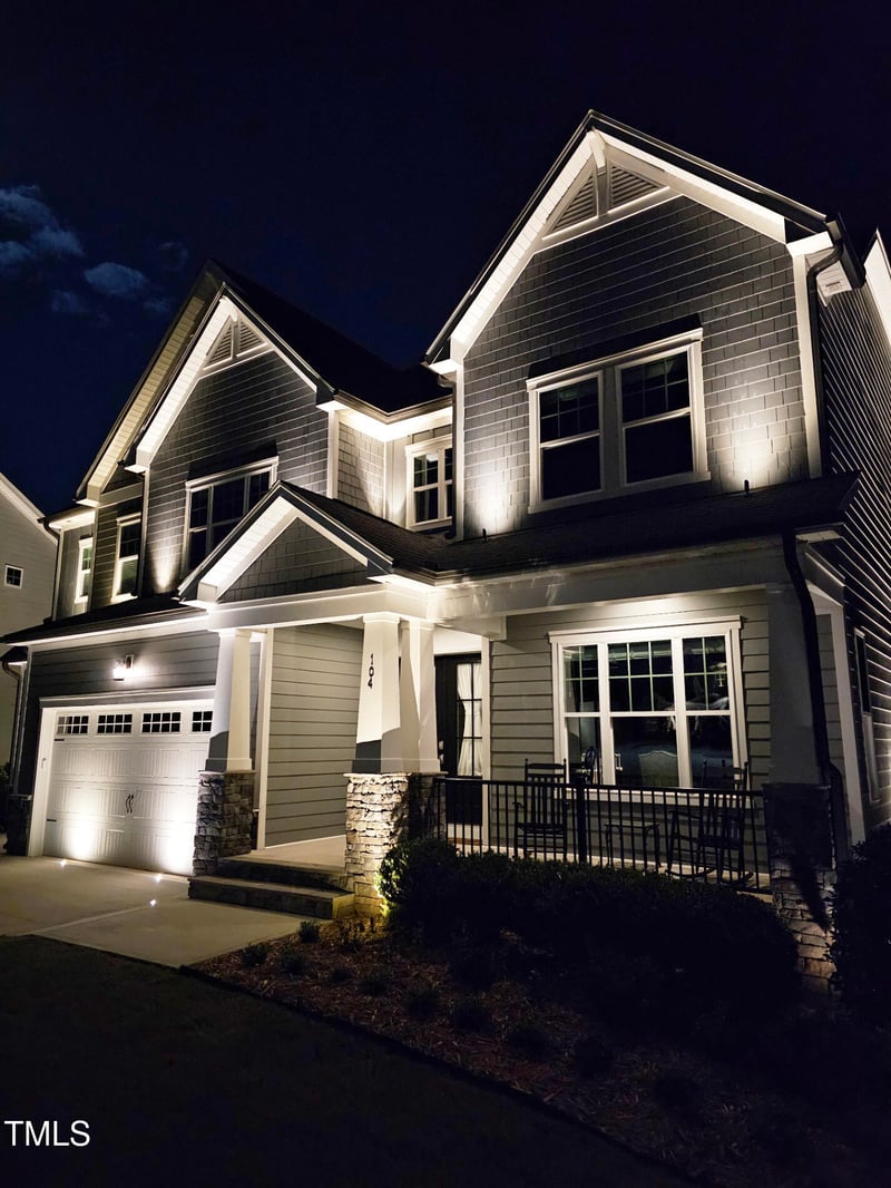 104 Obsidian Dr, Holly Springs, NC 27540