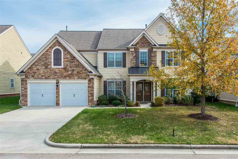 104 Opera Ct, Cary, NC 27519