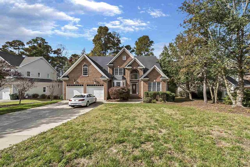 104 Pahlmeyer Pl, Cary, NC 27519