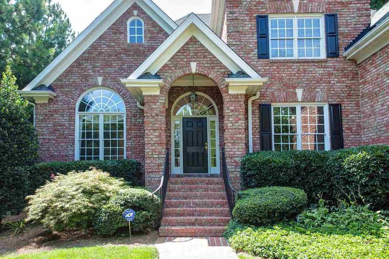 104 Parchment Ct, Cary, NC 27518