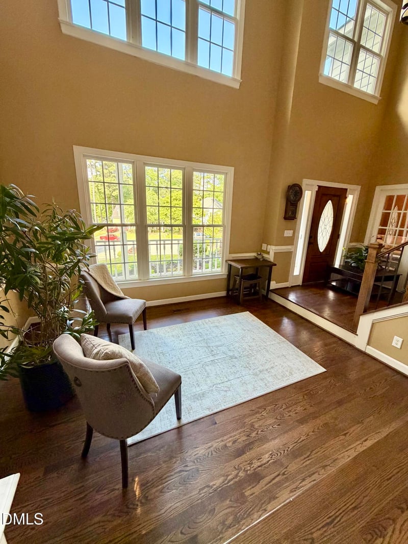 104 Parkrise Ct, Cary, NC 27519