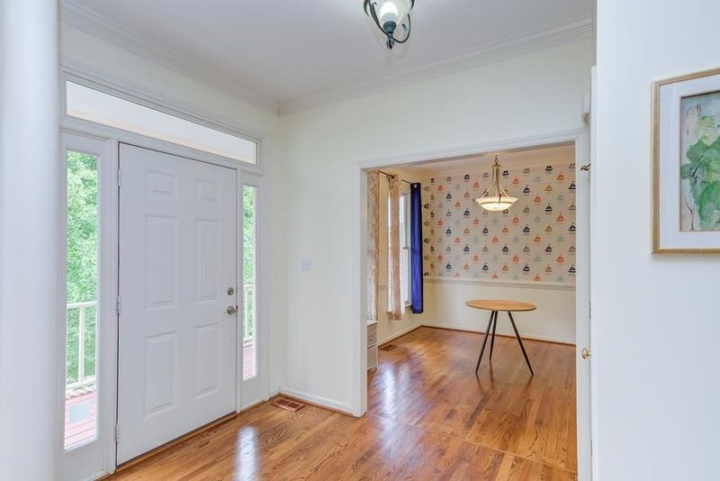104 Parkview Crescent, Chapel Hill, NC 27516