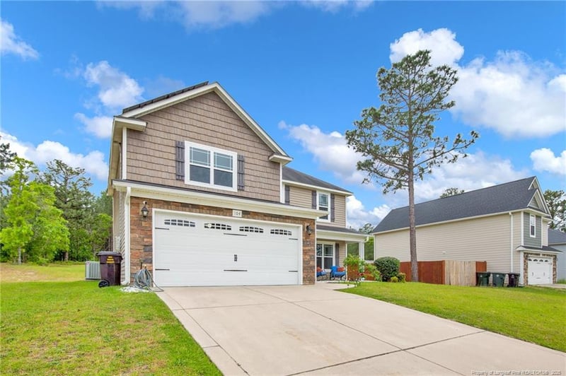 104 Parkview Ln, Lillington, NC 27546