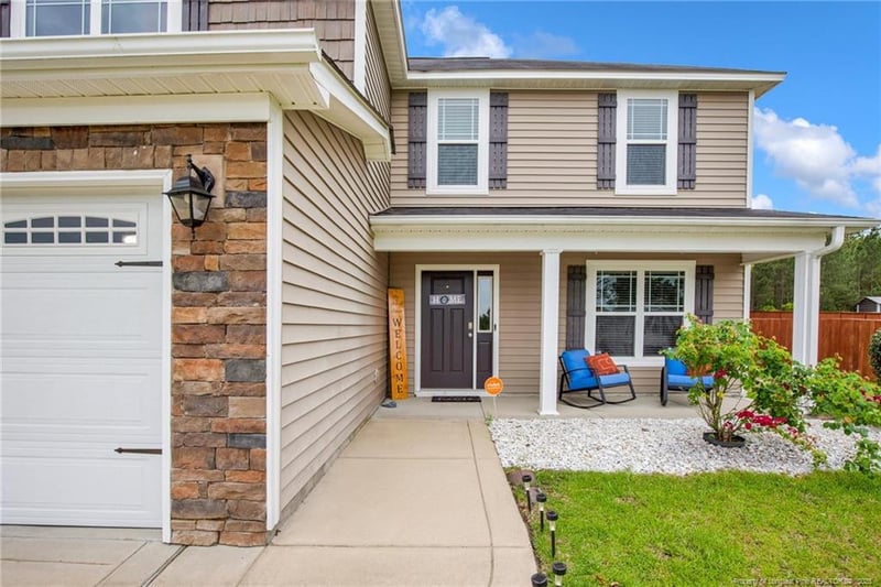 104 Parkview Ln, Lillington, NC 27546