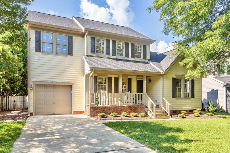 104 Peachland Dr, Cary, NC 27519