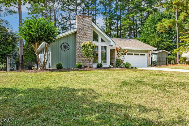 104 Penny Ln, Cary, NC 27511