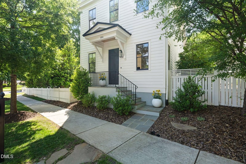 104 Piano St, Chapel Hill, NC 27516