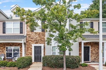 104 Pilot Ct, Knightdale, NC 27545