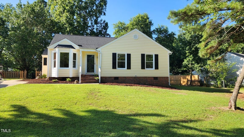 104 Pineview Dr, Zebulon, NC 27597