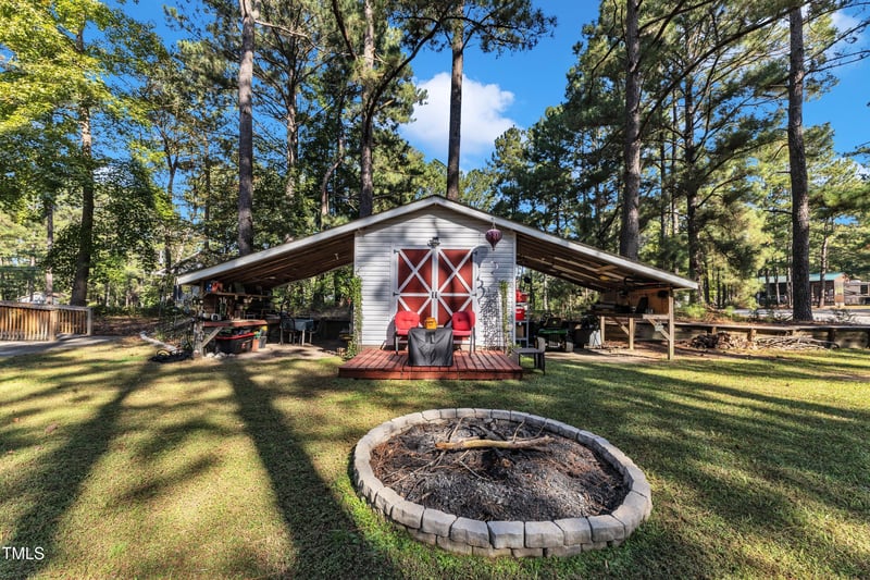 104 Piquot Dr, Louisburg, NC 27549