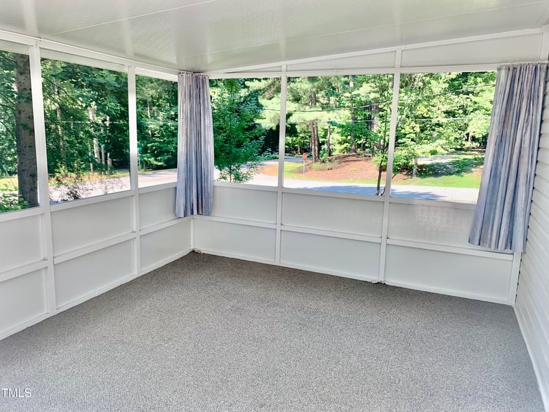 104 Piquot Dr, Louisburg, NC 27549