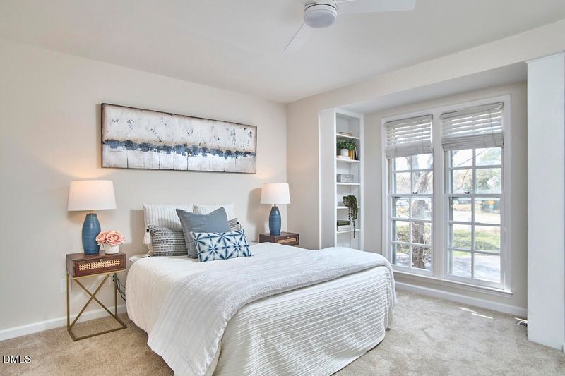 104 Planetree Ln, Cary, NC 27511