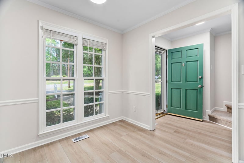 104 Planetree Ln, Cary, NC 27511