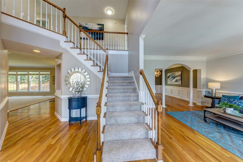 104 Plyersmill Rd, Cary, NC 27519