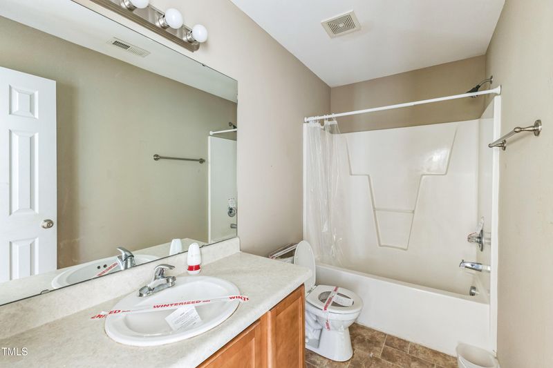 104 Prancer Cir, Selma, NC 27576