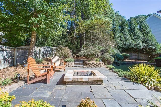 104 Rayanne Ct, Apex, NC 27502