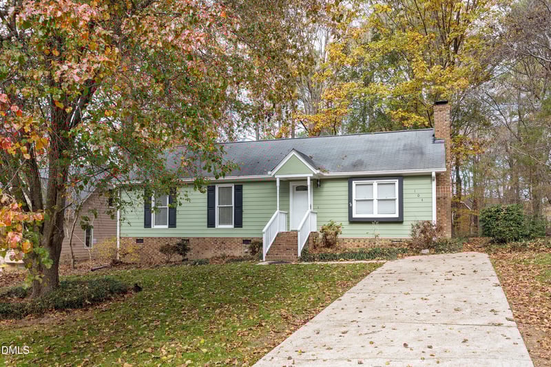 104 Remington Woods Dr, Wake Forest, NC 27587