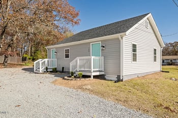 104 Rencher St, Hillsborough, NC 27278