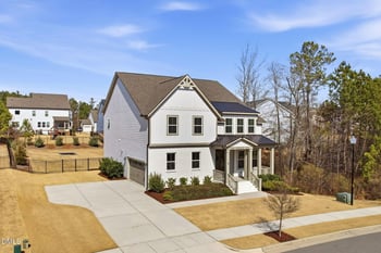 104 River Ledge Dr, Holly Springs, NC 27540