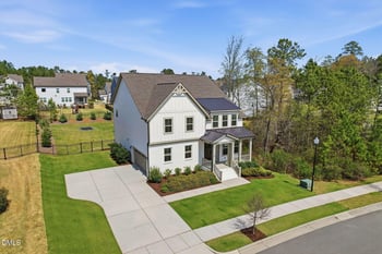 104 River Ledge Dr, Holly Springs, NC 27540