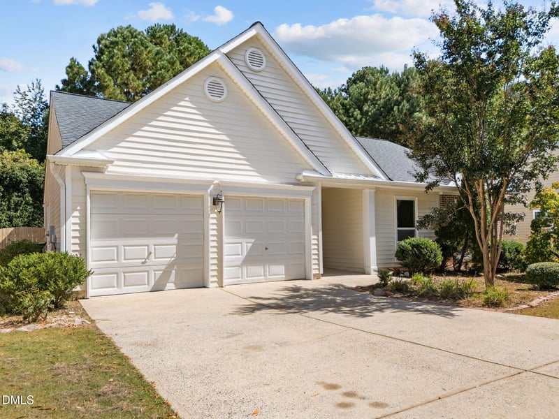 104 Saddle River Rd, Apex, NC 27502