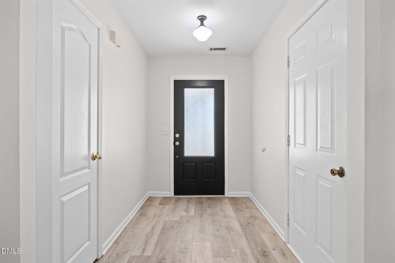 104 Saddle River Rd, Apex, NC 27502
